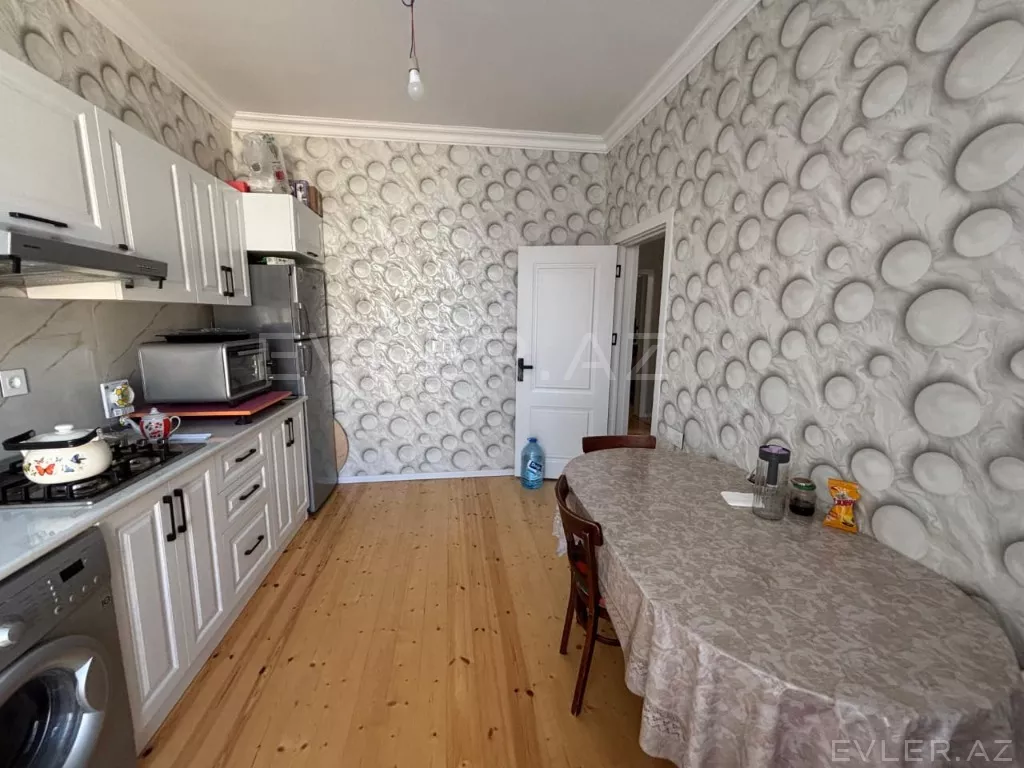 Satılır, həyət evi/villa