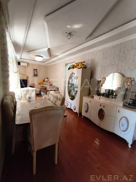 Satılır, həyət evi/villa