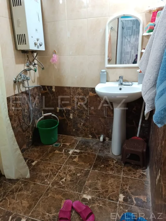 Satılır, köhnə tikili