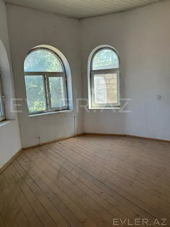 Satılır, həyət evi/villa