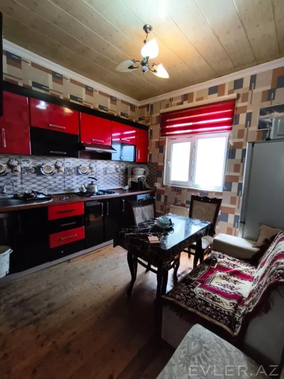 Satılır, həyət evi/villa