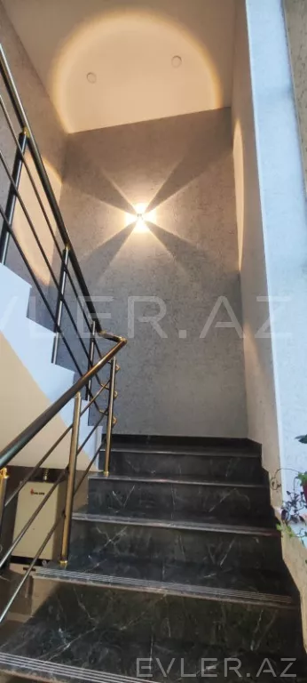 Satılır, həyət evi/villa