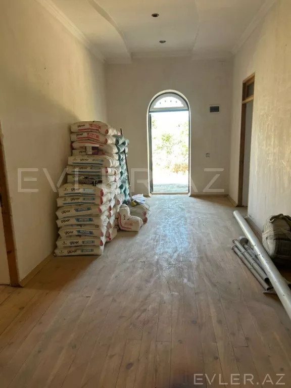Satılır, həyət evi/villa