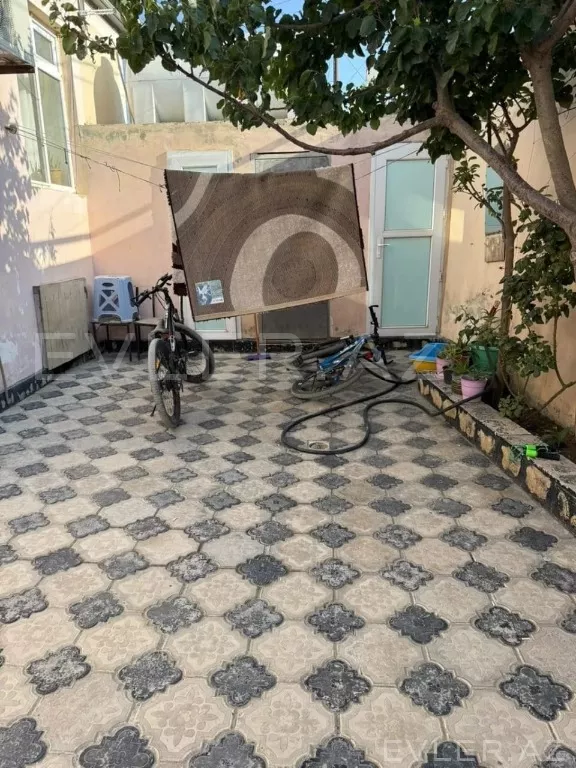 Satılır, həyət evi/villa