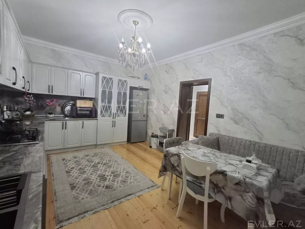 Satılır, həyət evi/villa