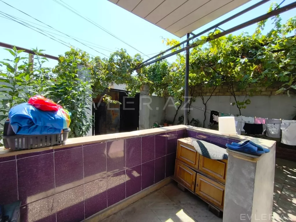 Satılır, həyət evi/villa