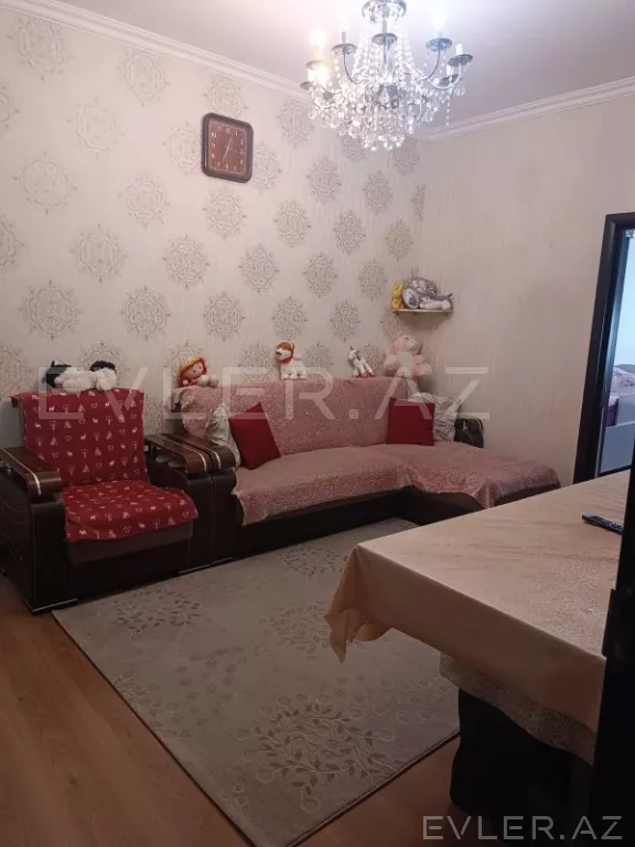 Satılır, köhnə tikili
