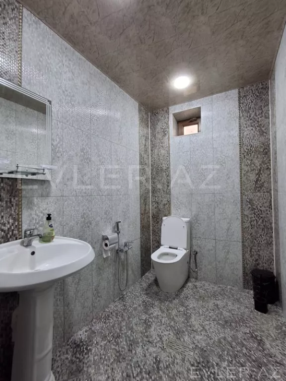 Satılır, həyət evi/villa