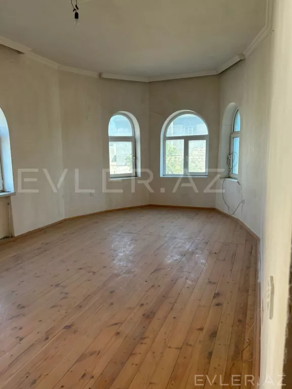 Satılır, həyət evi/villa