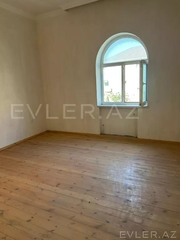 Satılır, həyət evi/villa