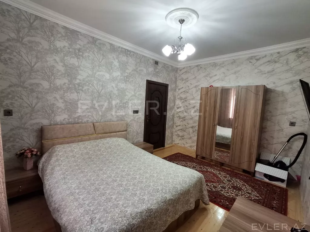 Satılır, həyət evi/villa