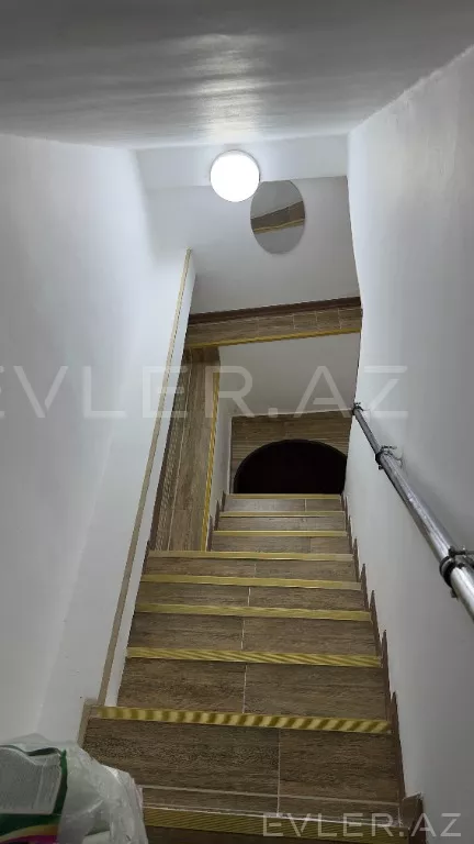 Satılır, həyət evi/villa
