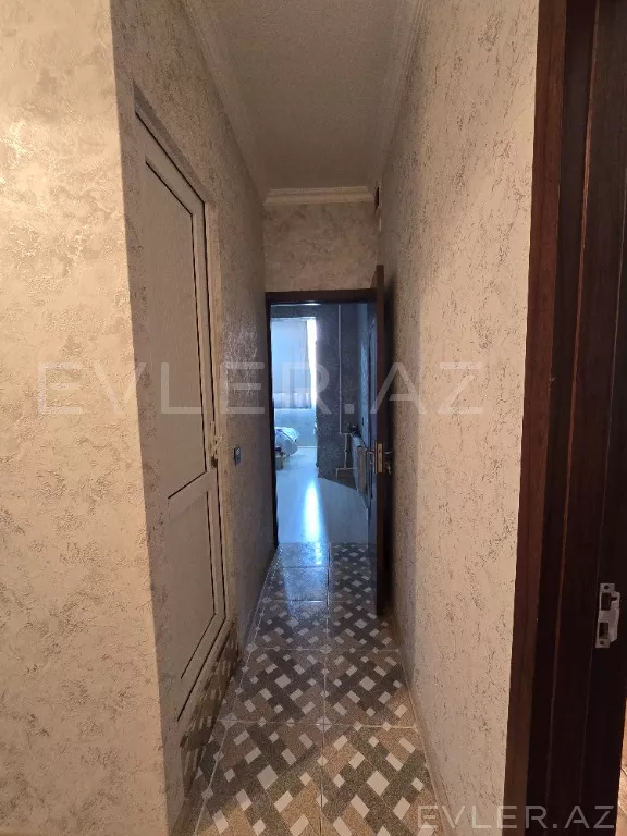 Aylıq, köhnə tikili