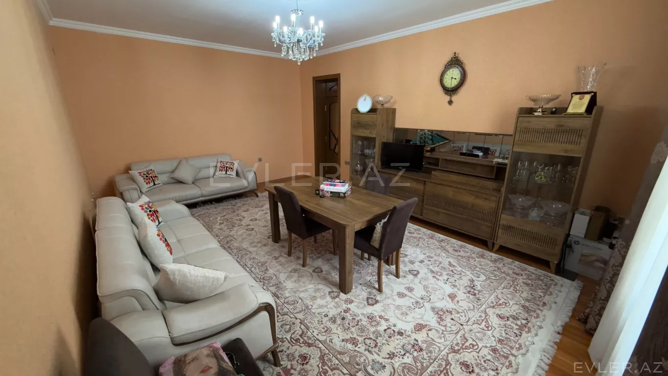 Satılır, həyət evi/villa