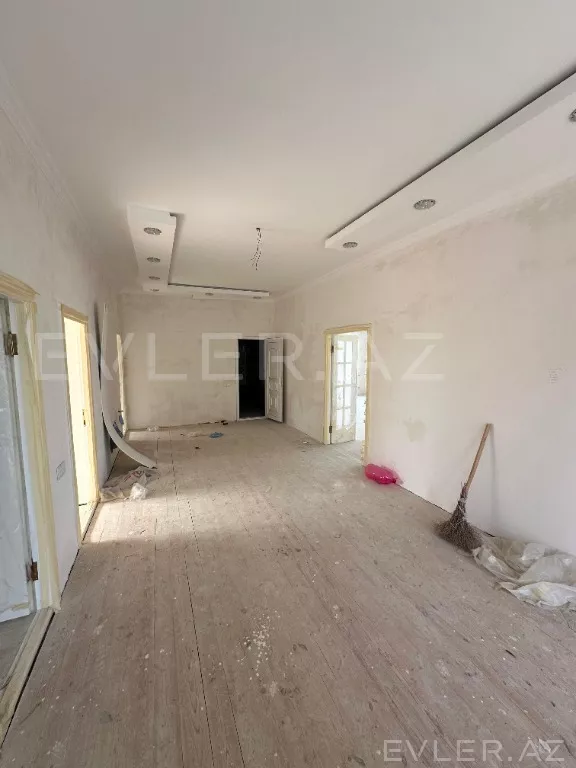 Satılır, həyət evi/villa