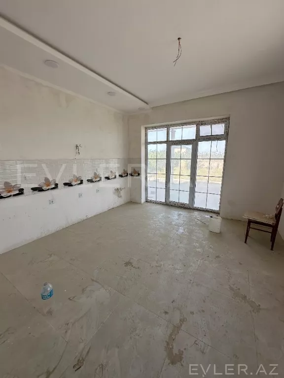 Satılır, həyət evi/villa