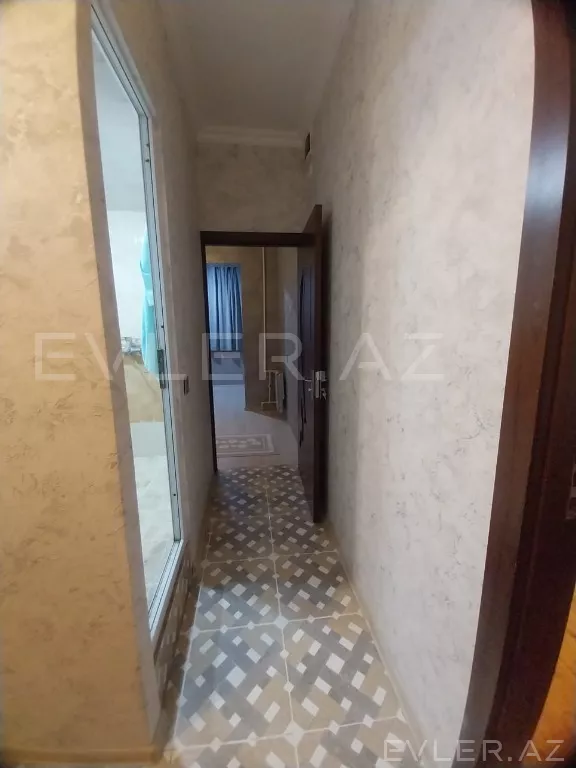 Aylıq, köhnə tikili