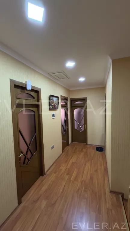 Satılır, həyət evi/villa
