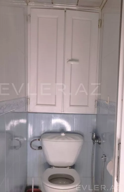 Satılır, köhnə tikili