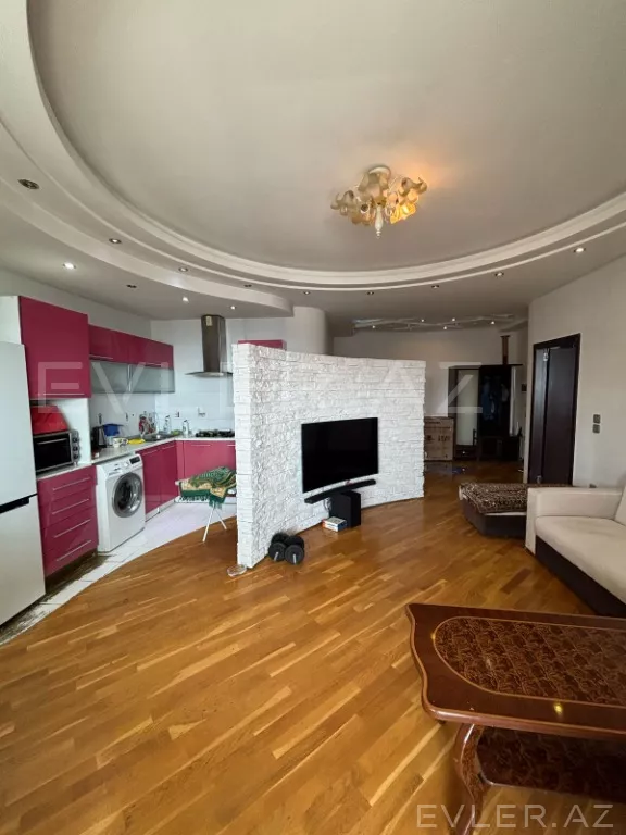 Satılır, yeni tikili