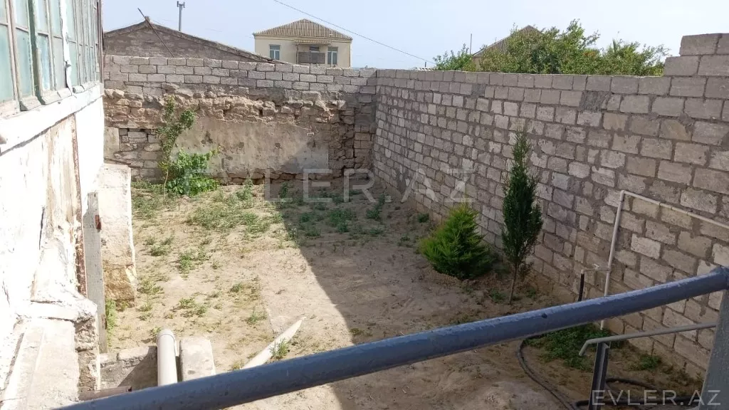 Satılır, həyət evi/villa