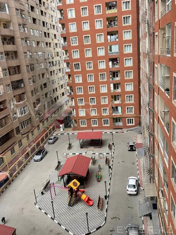 Satılır, yeni tikili