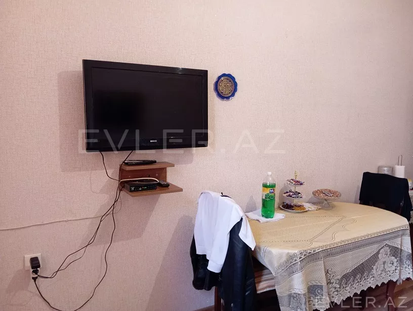 Satılır, köhnə tikili