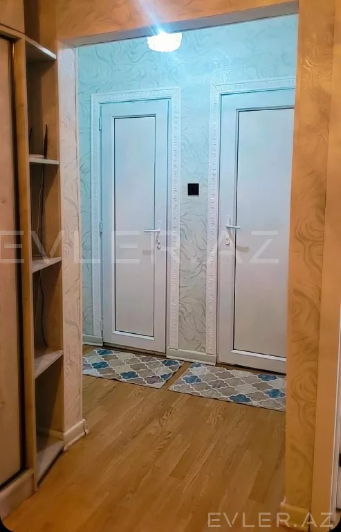 Satılır, köhnə tikili