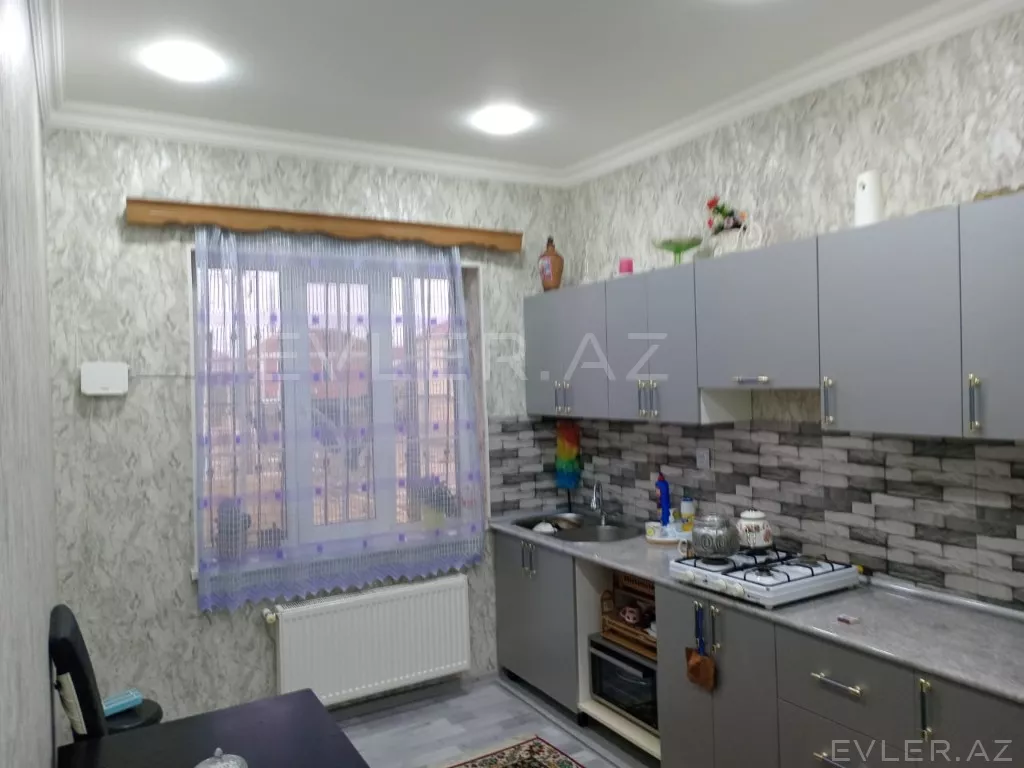 Satılır, həyət evi/villa
