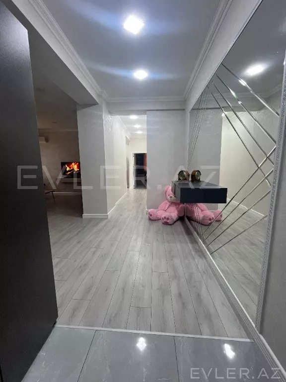 Satılır, yeni tikili