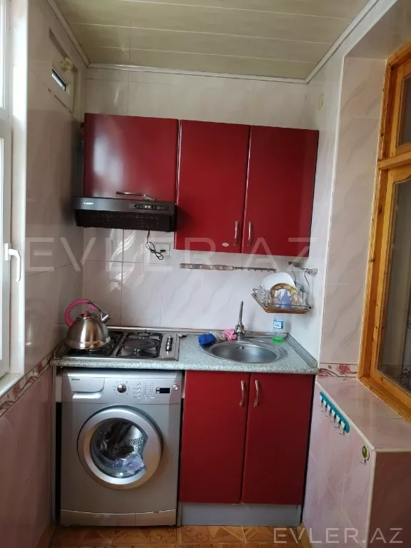 Aylıq, köhnə tikili