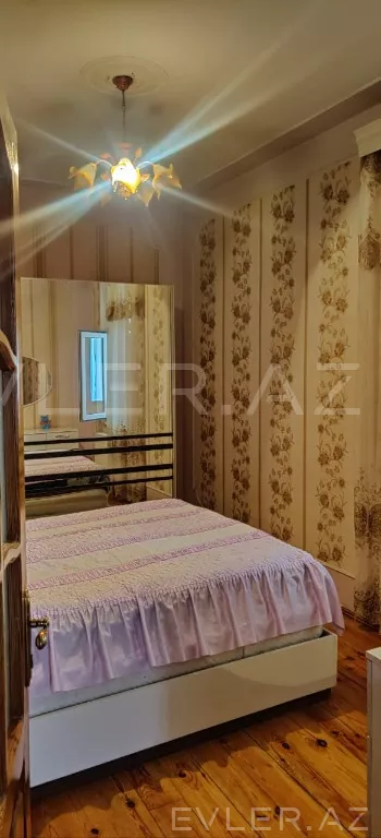 Satılır, həyət evi/villa
