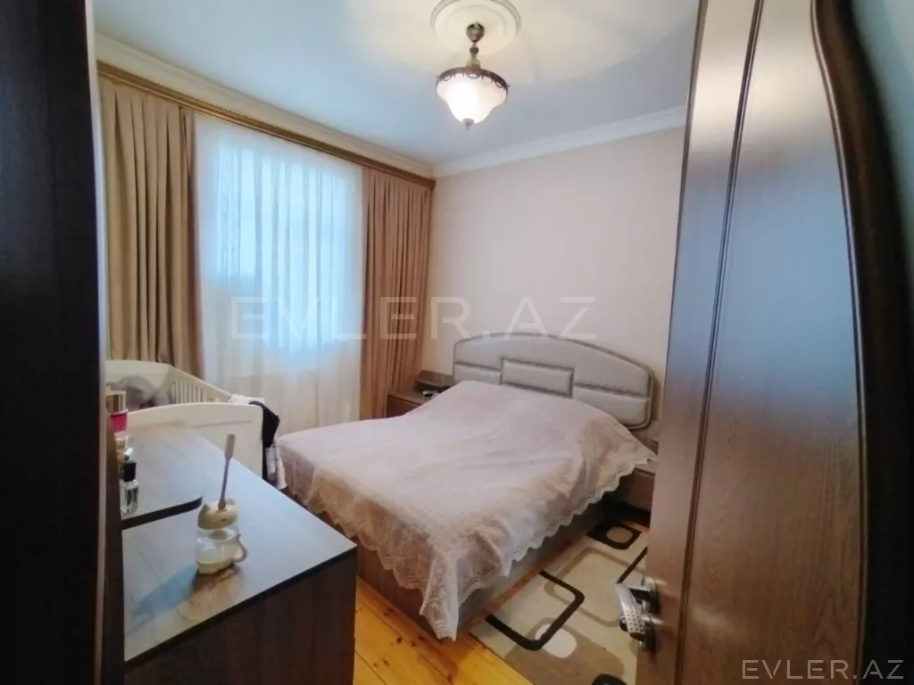 Satılır, həyət evi/villa