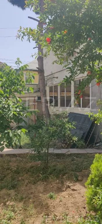 Satılır, həyət evi/villa