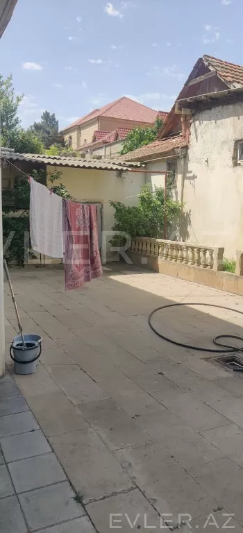 Satılır, həyət evi/villa
