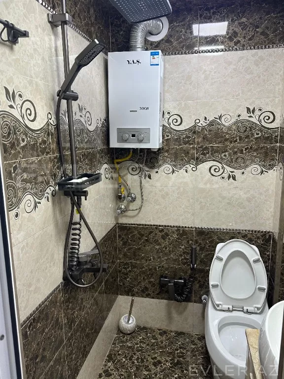 Satılır, köhnə tikili