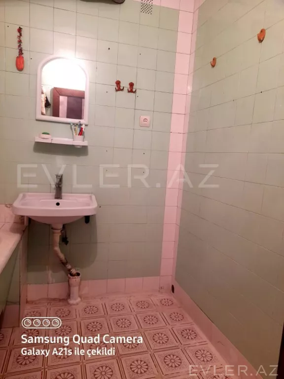 Satılır, köhnə tikili