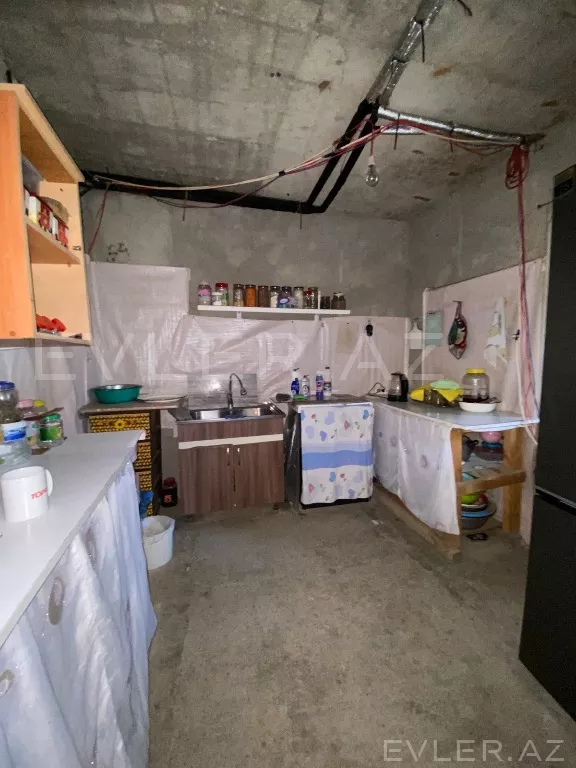 Satılır, bağ evi