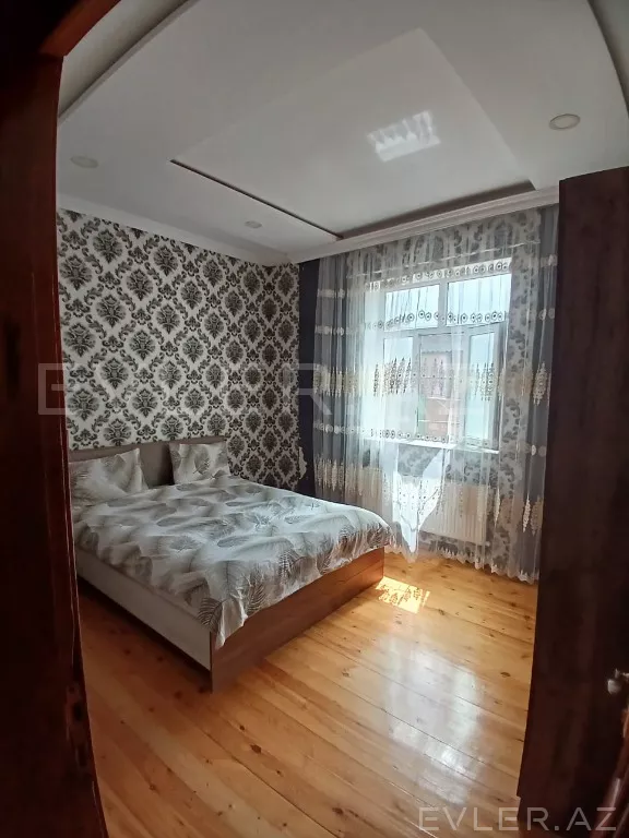 Satılır, həyət evi/villa
