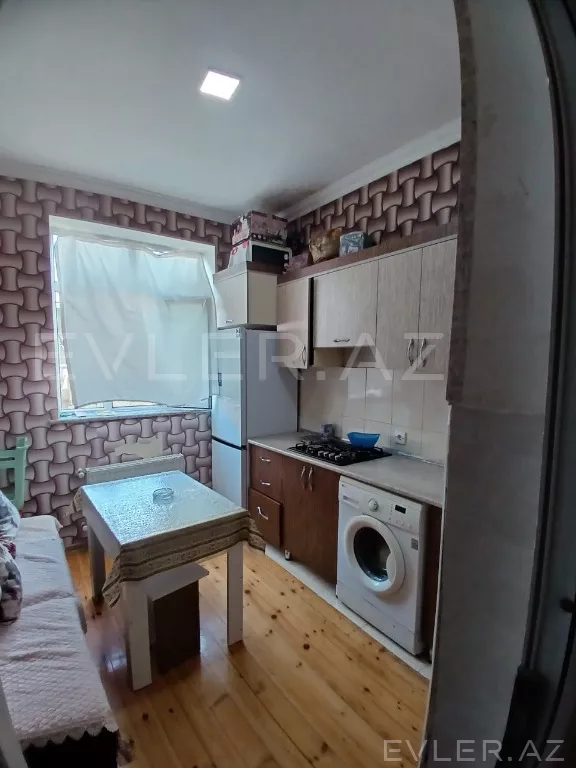 Satılır, həyət evi/villa
