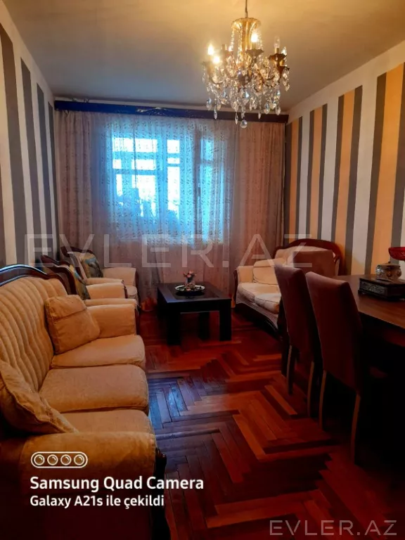 Satılır, köhnə tikili