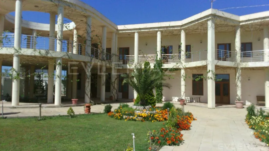 Satılır, həyət evi/villa