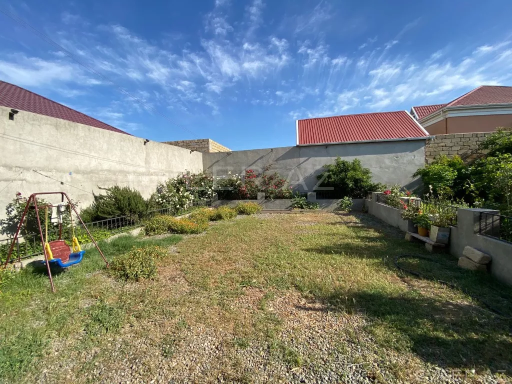 Satılır, bağ evi