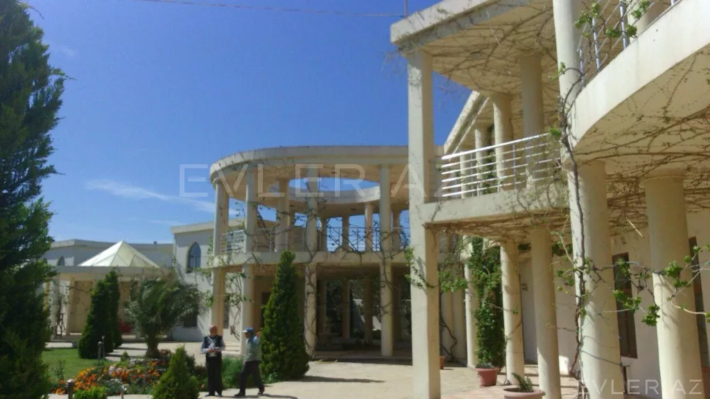 Satılır, həyət evi/villa