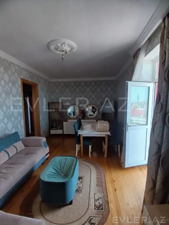 Satılır, həyət evi/villa