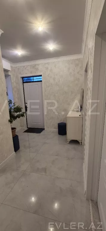 Satılır, həyət evi/villa