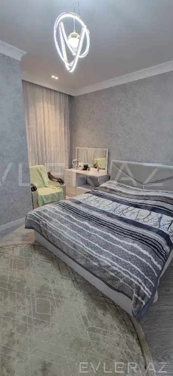 Satılır, həyət evi/villa