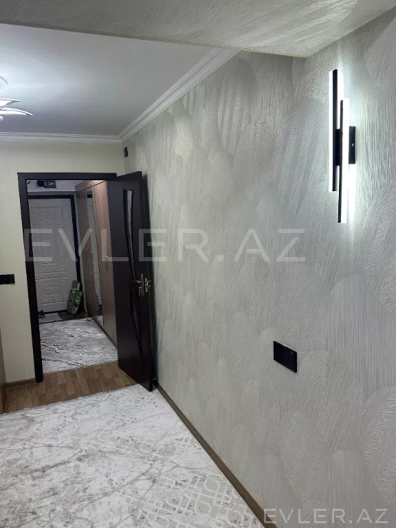 Satılır, köhnə tikili