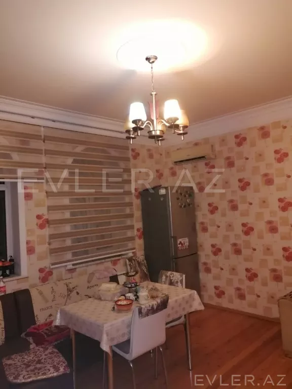 Satılır, həyət evi/villa