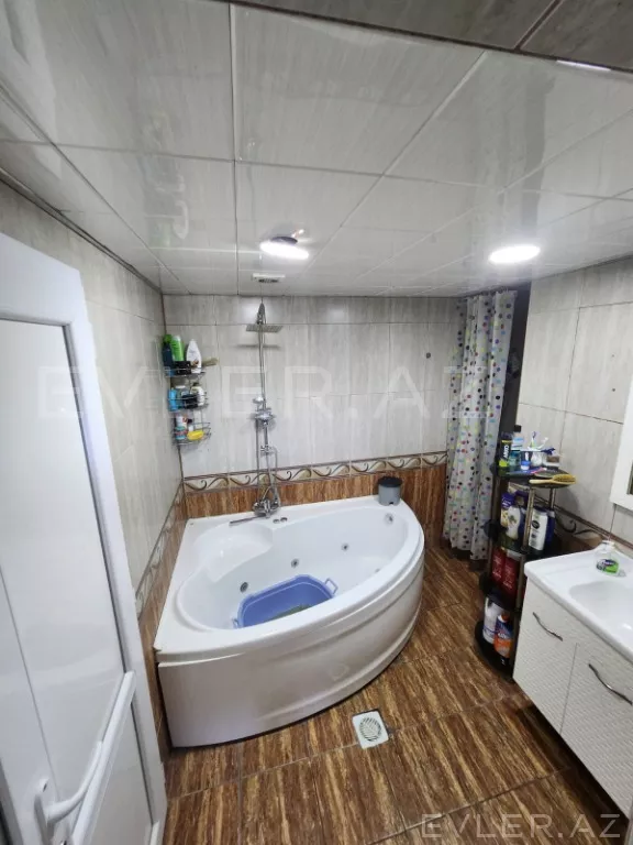 Satılır, həyət evi/villa
